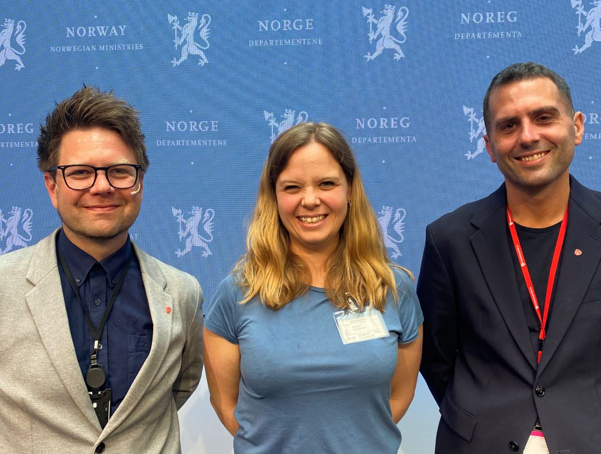 Odin A. Bohman, Veronicha Angell Bergli og Kjetil Vevle i Marmorhallen under innspillsmøte for leselyststrategien