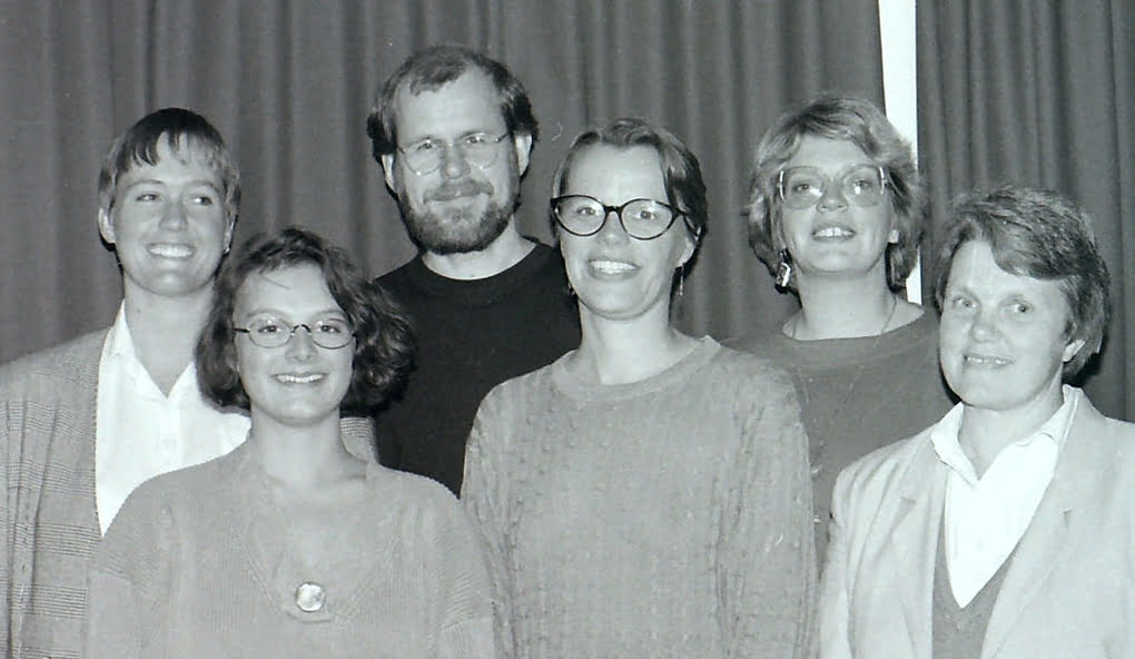 Bilde av forbundsstyret i Bibliotekarforbundet fra 1993. Seks personer. Sort-hvitt foto.