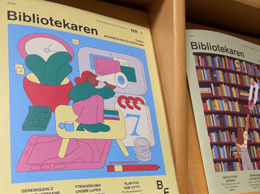 magasin i bokhylle. foto.